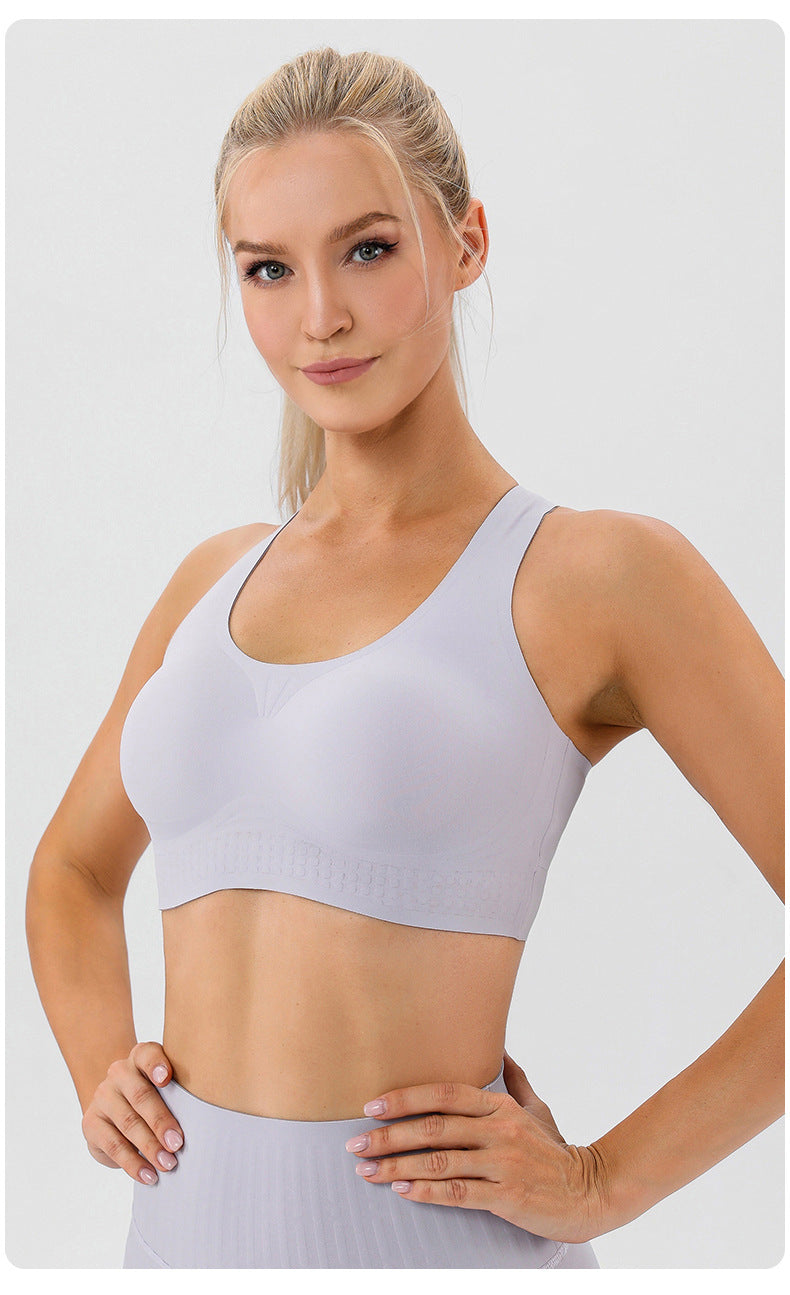 Seamless Shockproof Breathable Sports Bra – Essential Threads