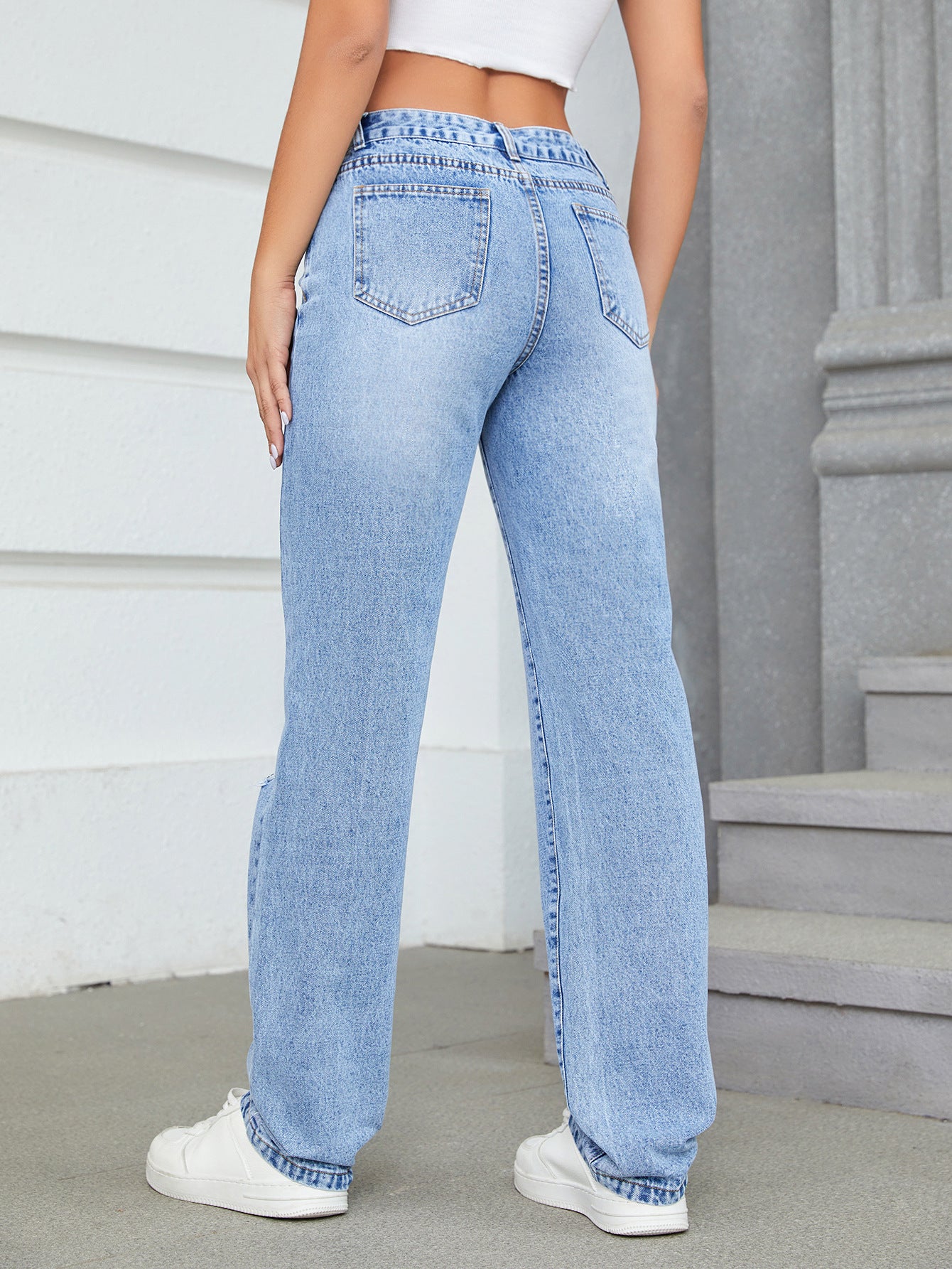 Light Wash Casual Mom Jeans