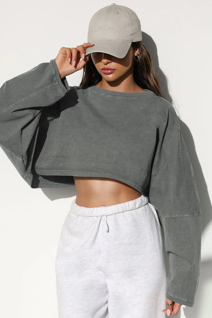 Loose Cropped Top With Loose Sleeves