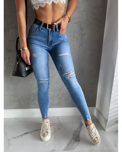 Ripped Slim Fit Skinny Jeans